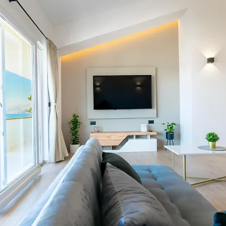 Apartment Penthouse Nensi
