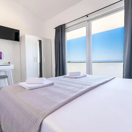 Apartment Penthouse Nensi